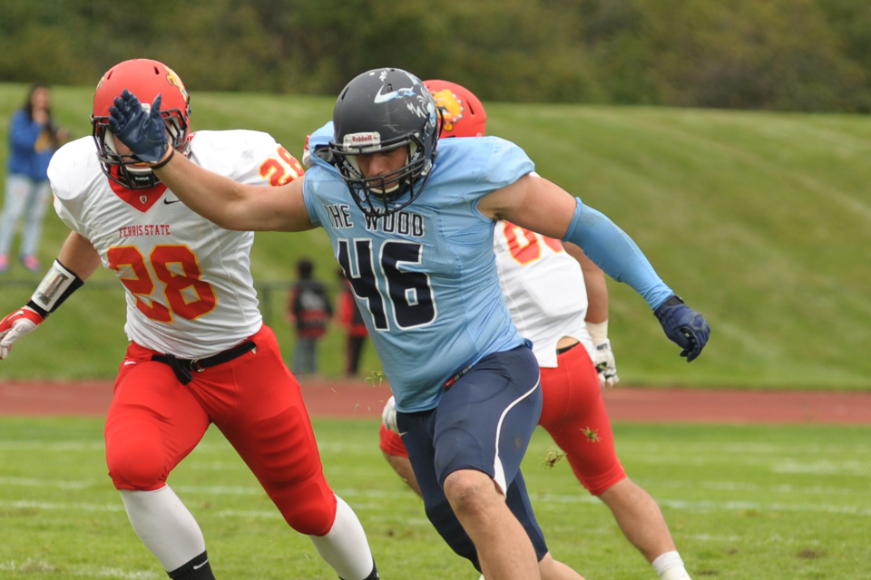Football Falls To Ferris State 27-7
