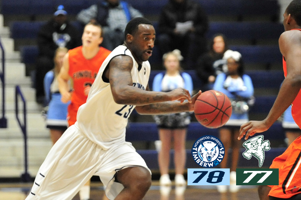 Men's Basketball Wins Thriller Over Lake Erie 78-77