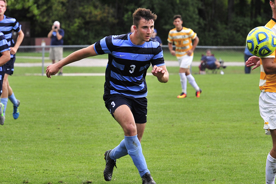 Josh Wates Named GLIAC Men's Soccer Defensive Player of the Week
