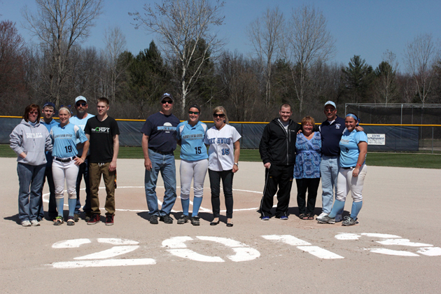 Softball Splits Pair Versus Saginaw Valley State