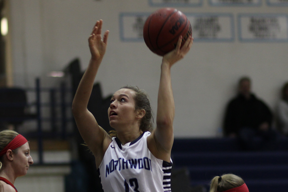 Women's Basketball Defeats Lake Superior State 73-51