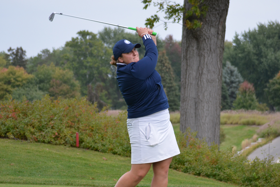 Women's Golf Finishes Sixth At Gilda's Club Laker Fall Invite