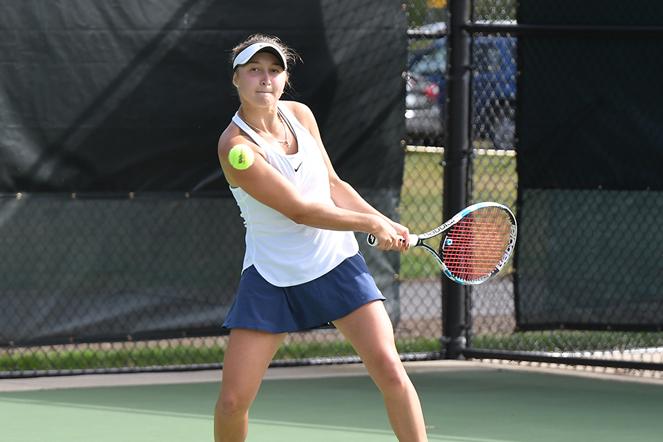 Women's Tennis Opens Spring Break With 9-0 Win Over Belmont Abbey