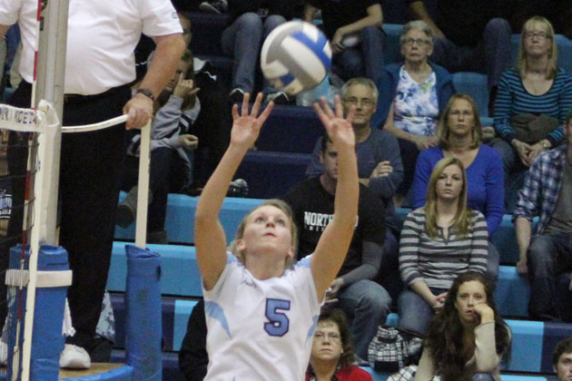 Volleyball Claims 3-1 Road Win Over Michigan Tech